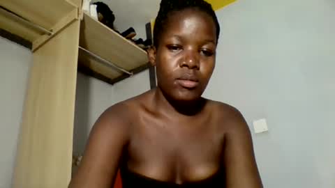 sexymelanin001 online show from October 2025 07:25:02 PM