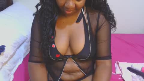 Snapshot of sexymompie chatting on December 2024 09:06:01 PM CANDY online show from December 2024 09:06:01 PM