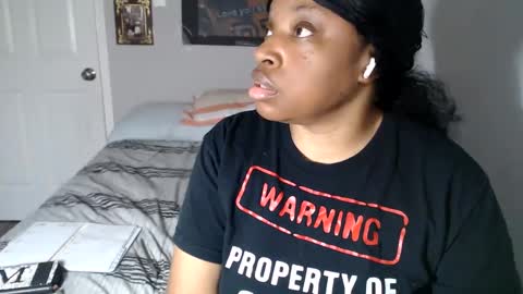 SexyMona online show from September 2025 05:18:01 PM