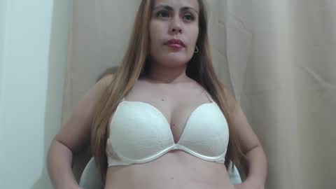 Snapshot of sexymye chatting on January 2025 10:17:01 AM sexymye online show from January 2025 10:17:01 AM