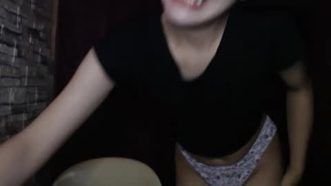 ella online show from December 2024 05:22:01 PM