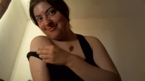 Snapshot of sexynyu18 chatting on June 2026 05:54:01 AM Alex online show from June 2026 05:54:01 AM