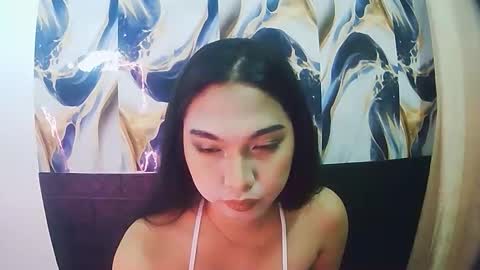 sexypetiteraine online show from April 2026 06:06:01 PM