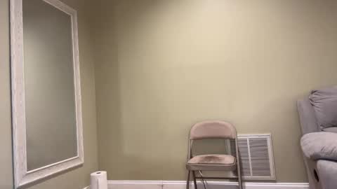 Sexypiglet2728 online show from March 2026 04:20:02 AM