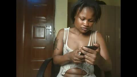 queenivy online show from October 2025 10:32:02 AM