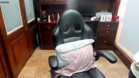 Snapshot of sexyrachel_ chatting on November 2025 12:06:02 PM R A C H E L online show from November 2025 12:06:02 PM