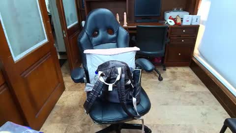 Snapshot of sexyrachel_ chatting on December 2025 12:36:02 PM R A C H E L online show from December 2025 12:36:02 PM