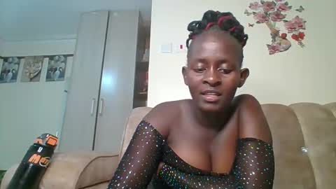 sexyreddebony online show from January 2025 09:41:02 PM