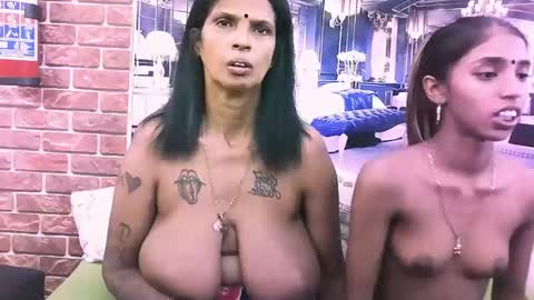 Snapshot of sexyva4u2luv chatting on November 2025 08:46:02 AM sexyva4u2luv online show from November 2025 08:46:02 AM