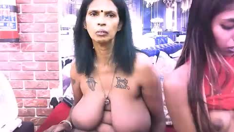 Snapshot of sexyva4u2luv chatting on November 2025 12:04:01 PM sexyva4u2luv online show from November 2025 12:04:01 PM