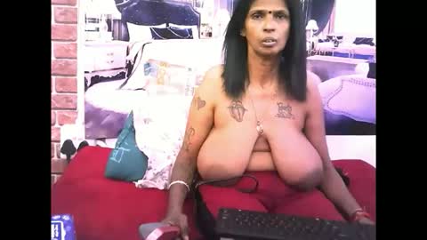 Snapshot of sexyva4u2luv chatting on November 2025 07:25:02 PM sexyva4u2luv online show from November 2025 07:25:02 PM