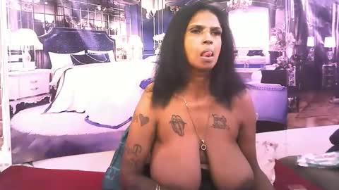 Snapshot of sexyva4u2luv chatting on December 2025 11:11:01 PM sexyva4u2luv online show from December 2025 11:11:01 PM