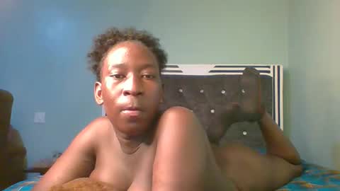 VIVIAN online show from November 2025 07:09:02 AM