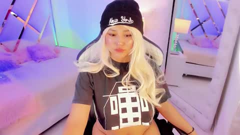 Snapshot of sexyy_kitty18 chatting on February 2026 04:00:02 AM KATY online show from February 2026 04:00:02 AM