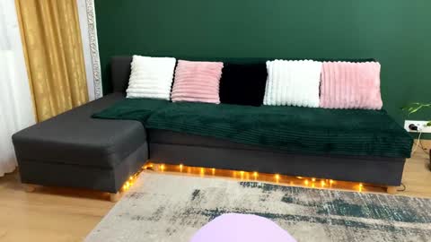 Snapshot of sexyycouple22 chatting on December 2024 06:59:02 AM Sexycouple online show from December 2024 06:59:02 AM