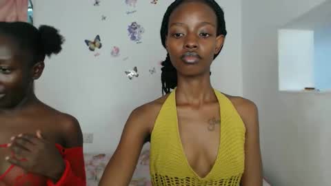 Snapshot of sexyzuriel chatting on April 2026 11:24:01 AM sexyzuriel online show from April 2026 11:24:01 AM