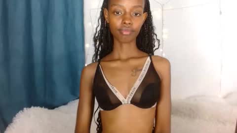 Snapshot of sexyzuriel chatting on June 2026 06:24:02 PM sexyzuriel online show from June 2026 06:24:02 PM