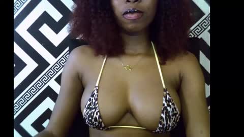 Snapshot of sezy_petite chatting on September 2025 08:30:01 AM Wealth online show from September 2025 08:30:01 AM
