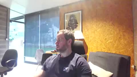 shad0w_hunter online show from November 2025 09:42:02 PM