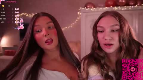 Sindy and Nancy  Next stream 1 December  online show from January 2026 01:16:02 PM