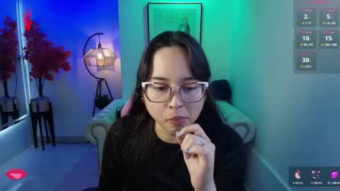Snapshot of shady_bug chatting on May 2026 08:28:02 PM Shady online show from May 2026 08:28:02 PM