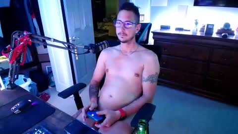 Snapshot of shaftyone4u chatting on December 2025 11:56:01 PM shaftyone4u online show from December 2025 11:56:01 PM