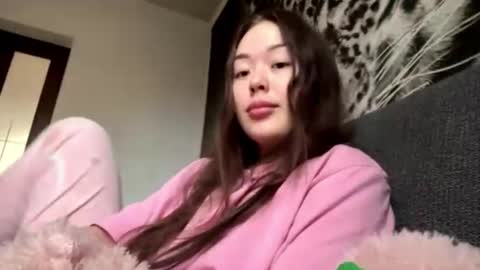 Hana online show from November 2025 03:29:02 AM