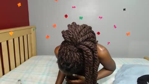 Snapshot of shakkiecam chatting on January 2025 12:59:01 AM Shaky online show from January 2025 12:59:01 AM