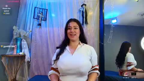 Snapshot of shalyn_lux chatting on October 2025 03:28:02 AM shalyn_lux online show from October 2025 03:28:02 AM