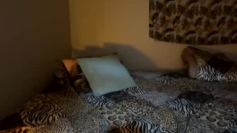 Shaman Woman online show from December 2024 03:13:02 AM