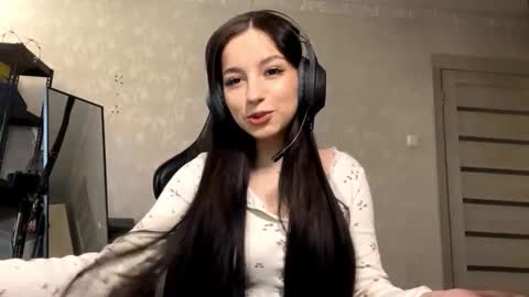 Viola online show from October 2025 10:47:02 AM