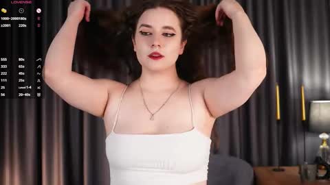 Snapshot of shandejarnett chatting on November 2025 11:20:01 AM Maya3 online show from November 2025 11:20:01 AM