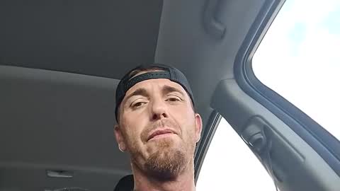 Snapshot of shane198569 chatting on October 2025 09:39:01 PM shane198569 online show from October 2025 09:39:01 PM