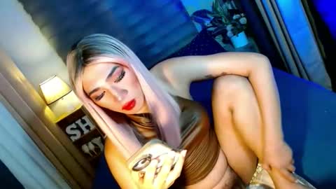 MISS SHANE online show from November 2025 06:44:02 PM