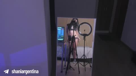 Shani Argentina online show from December 2025 02:27:01 AM