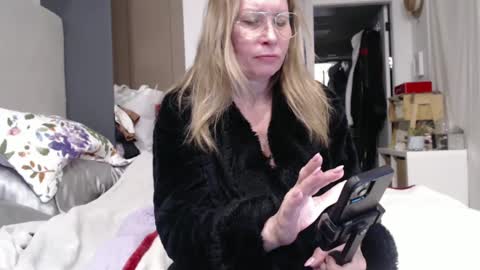 Snapshot of shannon07 chatting on February 2025 02:33:01 PM Shannon07 online show from February 2025 02:33:01 PM