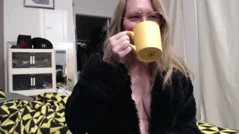 Snapshot of shannon07 chatting on March 2025 11:03:01 AM Shannon07 online show from March 2025 11:03:01 AM