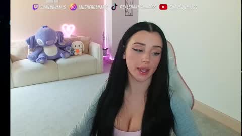 Snapshot of shannonblooms chatting on September 2025 10:09:02 AM Shanmais online show from September 2025 10:09:02 AM