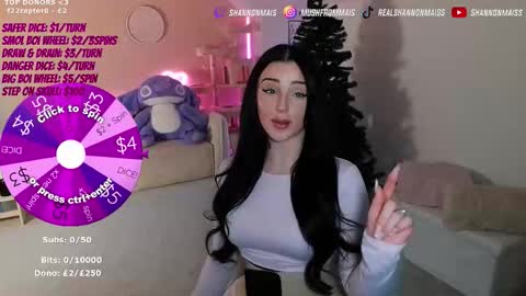 Snapshot of shannonblooms chatting on December 2025 03:10:01 PM Shanmais online show from December 2025 03:10:01 PM