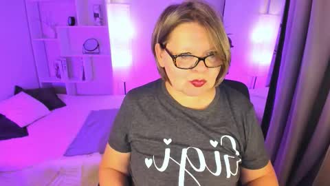 Shannon online show from March 2026 01:17:01 PM