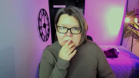 Shannon online show from March 2026 01:01:01 PM