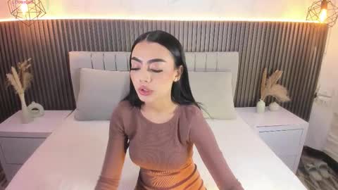 SHANON online show from November 2025 07:15:01 PM