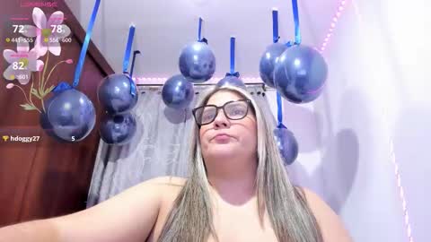 Snapshot of shantal_smith9 chatting on November 2025 03:50:01 AM S H A N T A L S M I T H online show from November 2025 03:50:01 AM