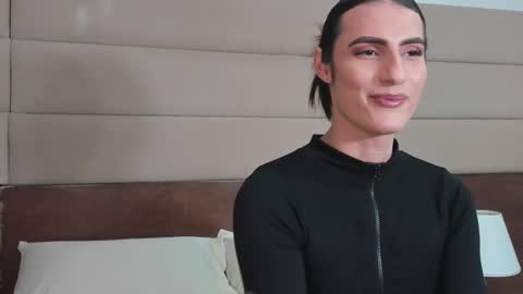  Shantall  online show from October 2025 07:31:02 PM