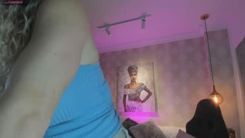 Snapshot of shantalll__ chatting on June 2026 10:59:02 AM Shantal online show from June 2026 10:59:02 AM