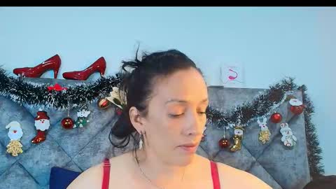 Snapshot of shantey_laurent chatting on December 2025 03:17:02 PM shantey online show from December 2025 03:17:02 PM