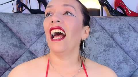 Snapshot of shantey_laurent chatting on January 2026 04:01:02 PM shantey online show from January 2026 04:01:02 PM