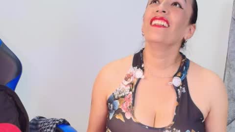 Snapshot of shantey_laurent chatting on February 2026 03:27:02 PM shantey online show from February 2026 03:27:02 PM