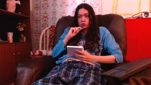 Snapshot of shanyferrati chatting on February 2025 03:51:02 PM SHANYF online show from February 2025 03:51:02 PM