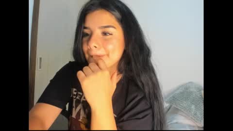 Snapshot of shara_jones chatting on February 2025 07:12:01 AM Sara online show from February 2025 07:12:01 AM